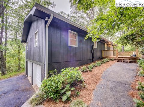 Photo of 1060 Seven Oaks Road, Boone, NC 28607 (MLS # 255316)