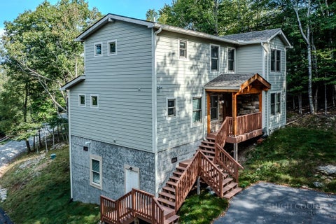 Photo of 103 Upper Snowbird Trail TRL, Beech Mountain, NC 28604 (MLS # 264481)