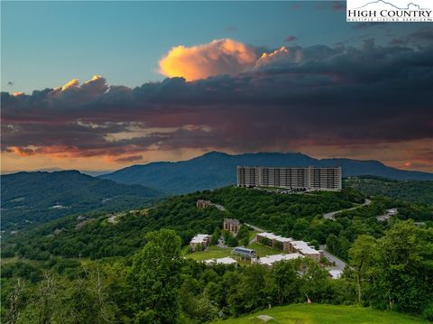 Photo of 303 Sugar Top Drive #2-3226, Sugar Mountain, NC 28604 (MLS # 256820)