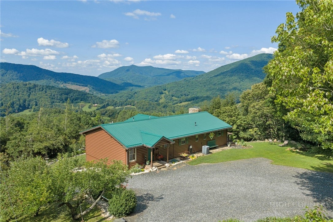 1013 Perry Road