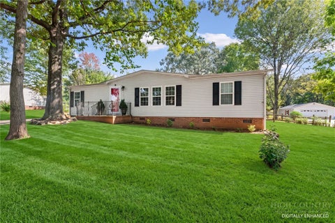 Photo of 121 Regatta Lane, Mooresville, NC 28115 (MLS # 264410)