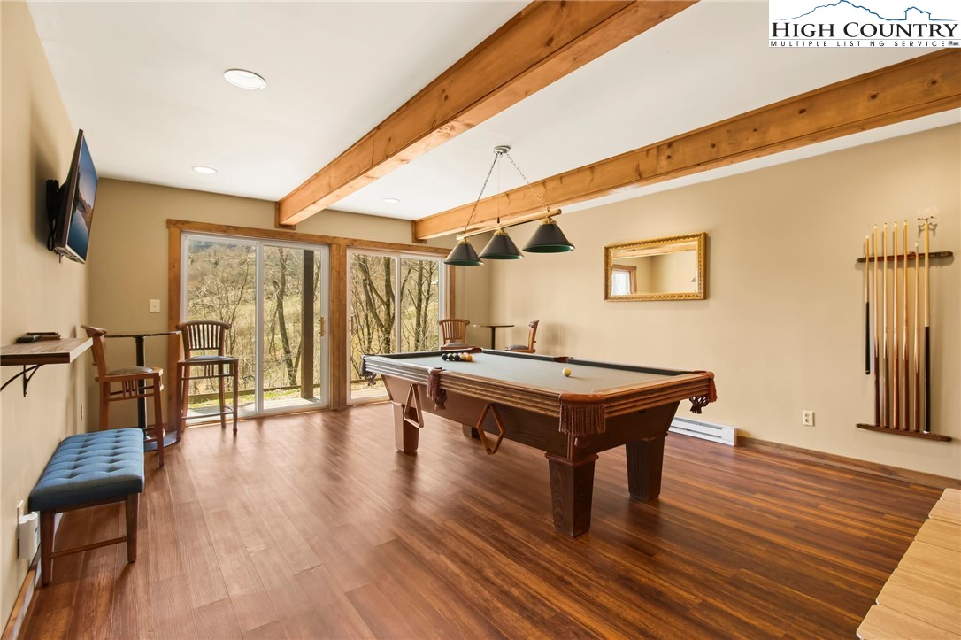 Sugar Mountain, North Carolina 28604, United States, 3 Bedrooms Bedrooms, ,4 BathroomsBathrooms,Residential,Active,118746