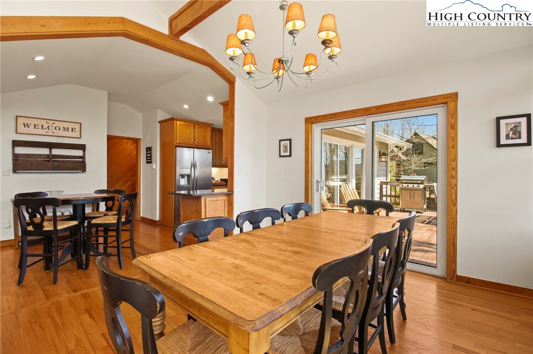 Sugar Mountain, North Carolina 28604, United States, 3 Bedrooms Bedrooms, ,4 BathroomsBathrooms,Residential,Active,118746