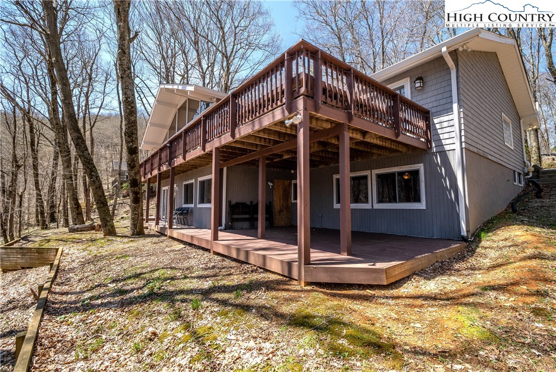 Sugar Mountain, North Carolina 28604, United States, 3 Bedrooms Bedrooms, ,4 BathroomsBathrooms,Residential,Active,118746