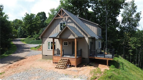 Photo of 310 Autumn Run Road, West Jefferson, NC 28694 (MLS # 258933)