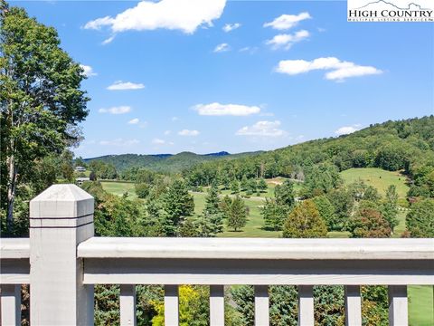 Photo of 832 Hemlock Drive, Newland, NC 28657 (MLS # 258088)