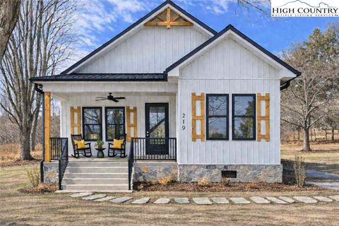Photo of 219 Grayson Street, Sparta, NC 28675 (MLS # 260477)