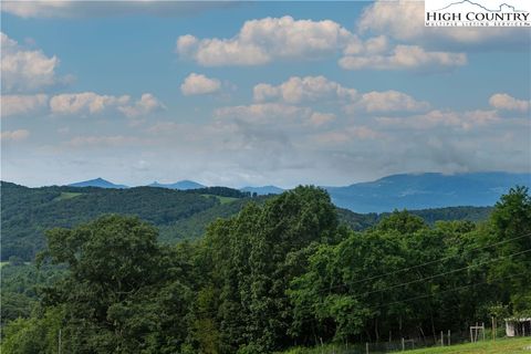 Photo of 204 David Sides Rd, Boone, NC 28607 (MLS # 245277)
