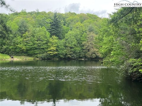 Photo of TBD Stone Cliff Drive, Blowing Rock, NC 28605 (MLS # 255671)