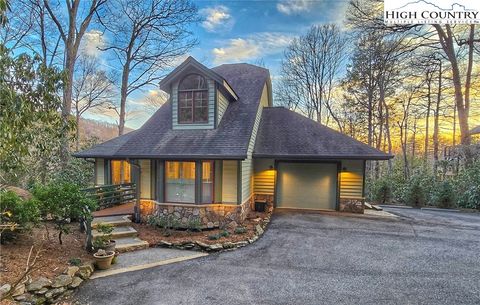 Photo of 210 Hill Beck #203, Boone, NC 28607 (MLS # 254083)