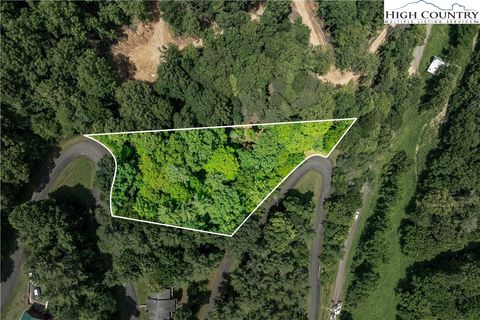 Vacant Land For Sale - LOT 2 Lake Ridge Ct<br/> Johnson County, Butler, TN 37640