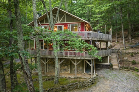 Photo of 115 S Hickory Lane, Beech Mountain, NC 28604 (MLS # 262718)