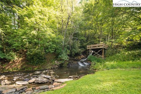 Photo of 165 Clary Court Ct #2, Blowing Rock, NC 28605 (MLS # 257972)
