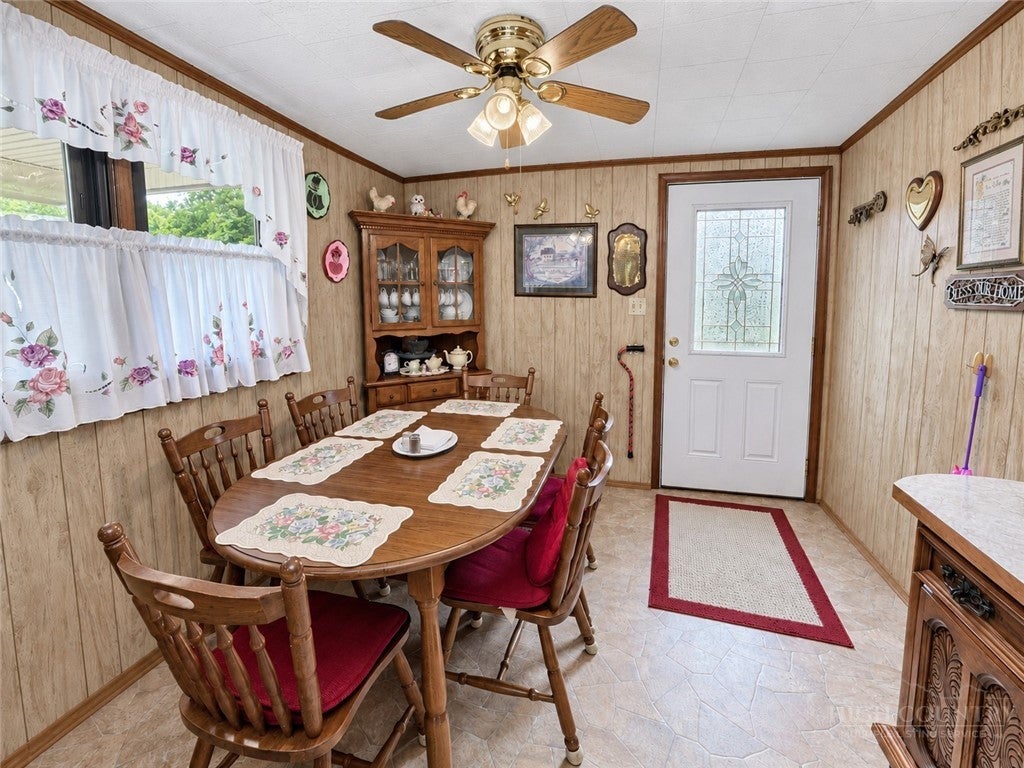286 Hunt LN
