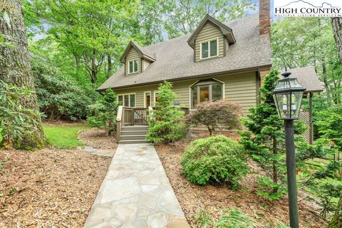 Photo of 1661 Green Hill Road, Blowing Rock, NC 28605 (MLS # 257107)