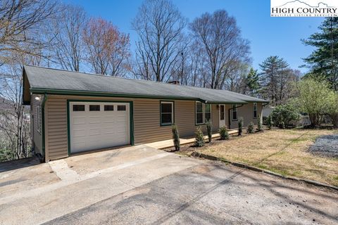 Photo of 733 Forest Hill Drive, Boone, NC 28607 (MLS # 254419)