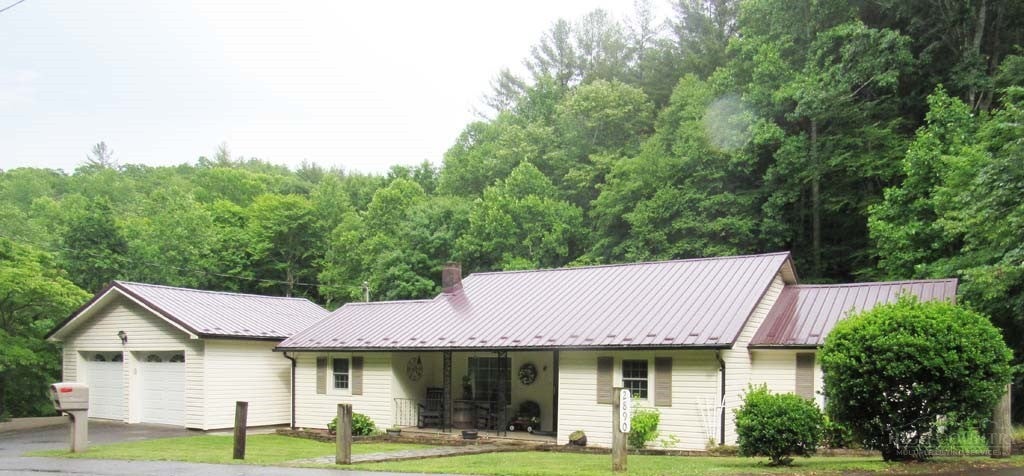 2890 Old Highway 16