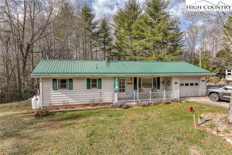 Photo of 557 Waddell Road, Mountain City, TN 37683 (MLS # 260662)