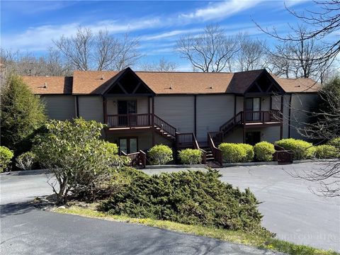 Photo of 1664 Grouse Moor Drive #7, Sugar Mountain, NC 28604 (MLS # 256092)