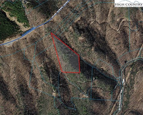 Photo of T-5 Thunder Ridge Lane, Blowing Rock, NC 28605 (MLS # 259578)