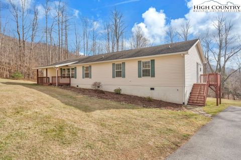 Photo of 147 Emory Mitchell Road, Zionville, NC 28698 (MLS # 259539)