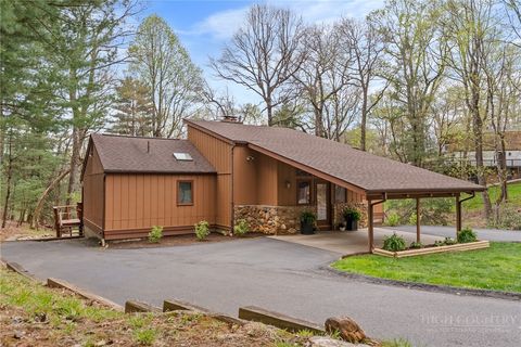 Photo of 971 Ridge Road, Glade Valley, NC 28627 (MLS # 261291)