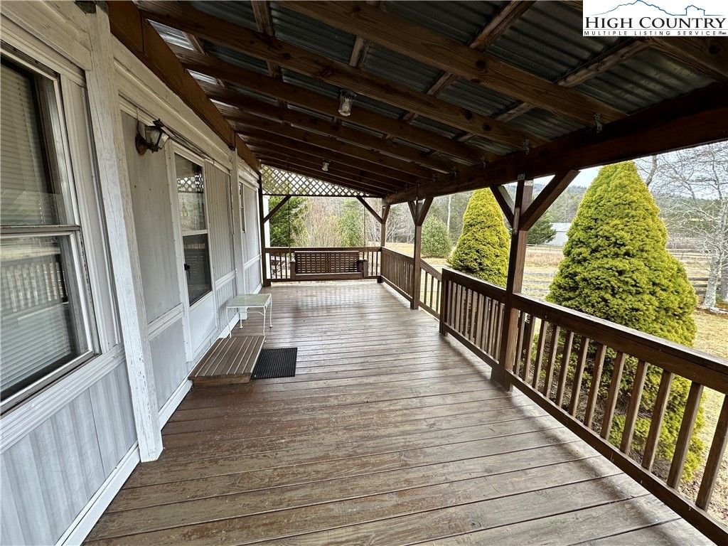 Photo of 3661 Darnell Woodie Road, Laurel Springs, NC 28644 (MLS # 260031)
