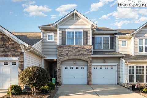 Photo of 205 Park View Drive #205, Belmont, NC 28012 (MLS # 250904)