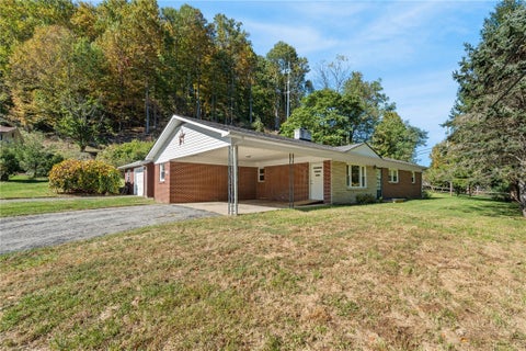Photo of 118 Rainbow Trail, Boone, NC 28607 (MLS # 264774)