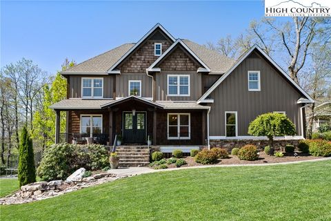 Photo of 162 Pinecrest Court, Boone, NC 28607 (MLS # 254926)