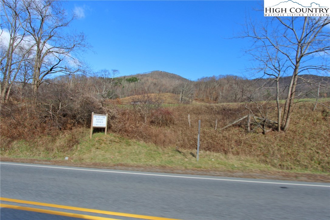 Boone, North Carolina 28607, United States, ,Commercial,Pending,76209