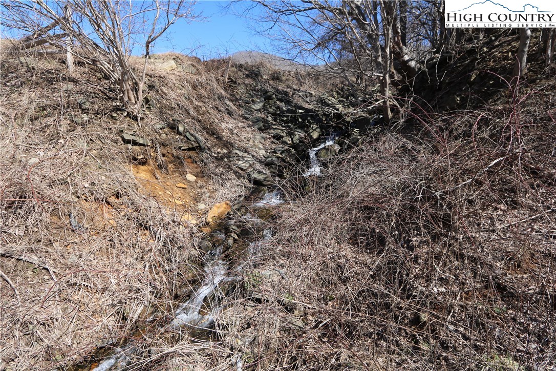 Boone, North Carolina 28607, United States, ,Commercial,Pending,76209