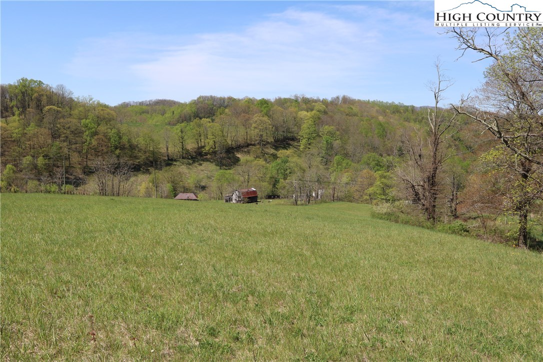 Boone, North Carolina 28607, United States, ,Commercial,Pending,76209