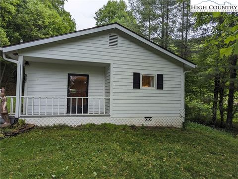 A home in Deep Gap