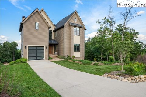 Photo of 130 Calico Court, Boone, NC 28607 (MLS # 257838)