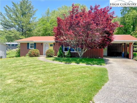 Photo of 153 Wey Street, Boone, NC 28607 (MLS # 243529)