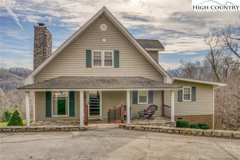 A home in Elk Park