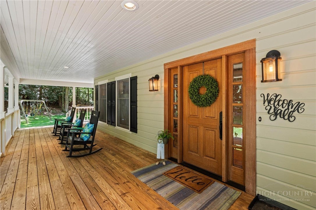 406 Deerfield Forest Parkway