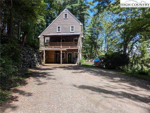 Photo of 399 Ravens Ridge Circle, Boone, NC 28607 (MLS # 258086)
