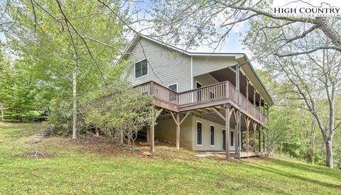 Photo of 230 Woodbriar Drive, Sugar Grove, NC 28679 (MLS # 258382)