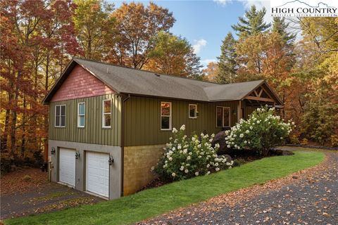 Photo of 427 Catherine Court, Fleetwood, NC 28626 (MLS # 256894)