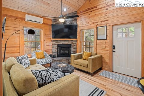 Photo of 1333 Park Vista Road, West Jefferson, NC 28694 (MLS # 260638)