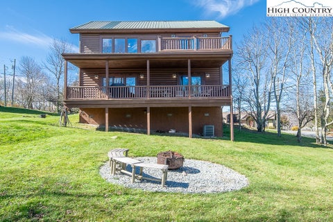 Photo for 285 Four Diamond Drive