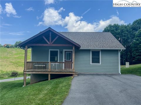 Photo of 115 Pinebrook Court #N/A, Boone, NC 28607 (MLS # 250511)