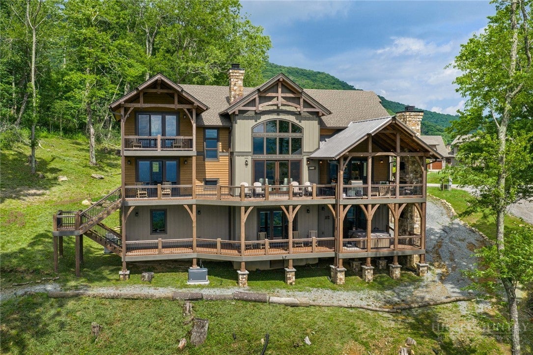 6 Valley Watch Court