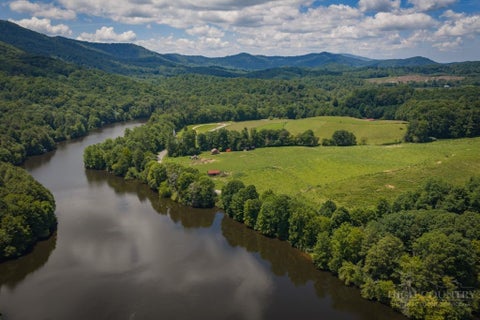 Photo of 1764 Ripshin Mountain Road, Roan Mountain, TN 37687 (MLS # 260632)