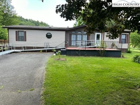 Photo of 32 Stoneacres Lane, Independence, VA 24348 (MLS # 257299)