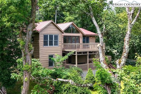 Photo of 149 Chipmunk Lane, Blowing Rock, NC 28605 (MLS # 256922)