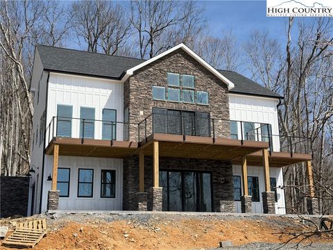 Homes For Sale - 2120 Elk Creek Mountain Parkway<br/> Todd, NC 28684