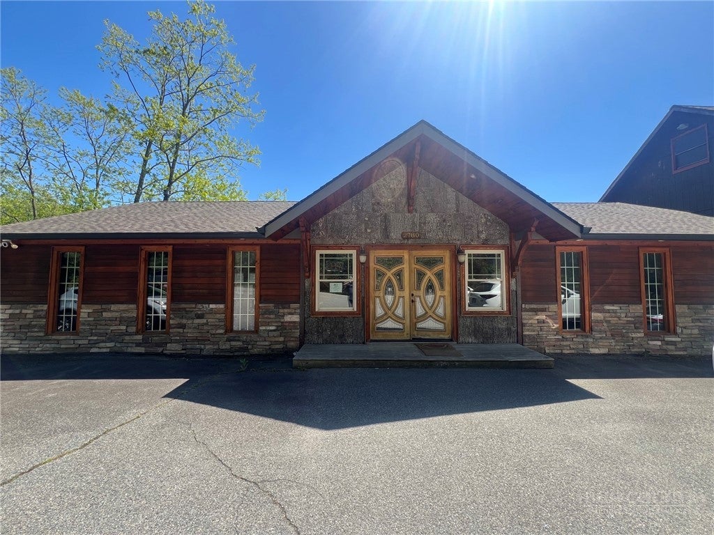 2780 Tynecastle Highway